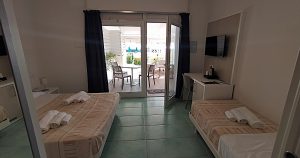 Home A-Camera Tripla Standard